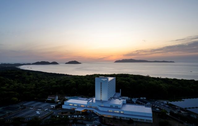 オールインクルーシブ １泊夕朝食 クラシックジュニアスイートペア宿泊券【メルキュール福岡宗像リゾート＆スパ】_HA1594