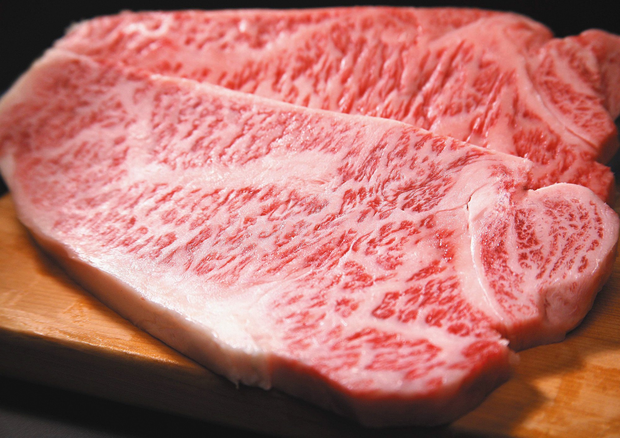 訳あり！ 博多和牛 サーロイン ステーキ ＆ 冷凍 あまおう セット 計1.3kg 牛 肉 牛肉 いちご イチゴ 苺 国産