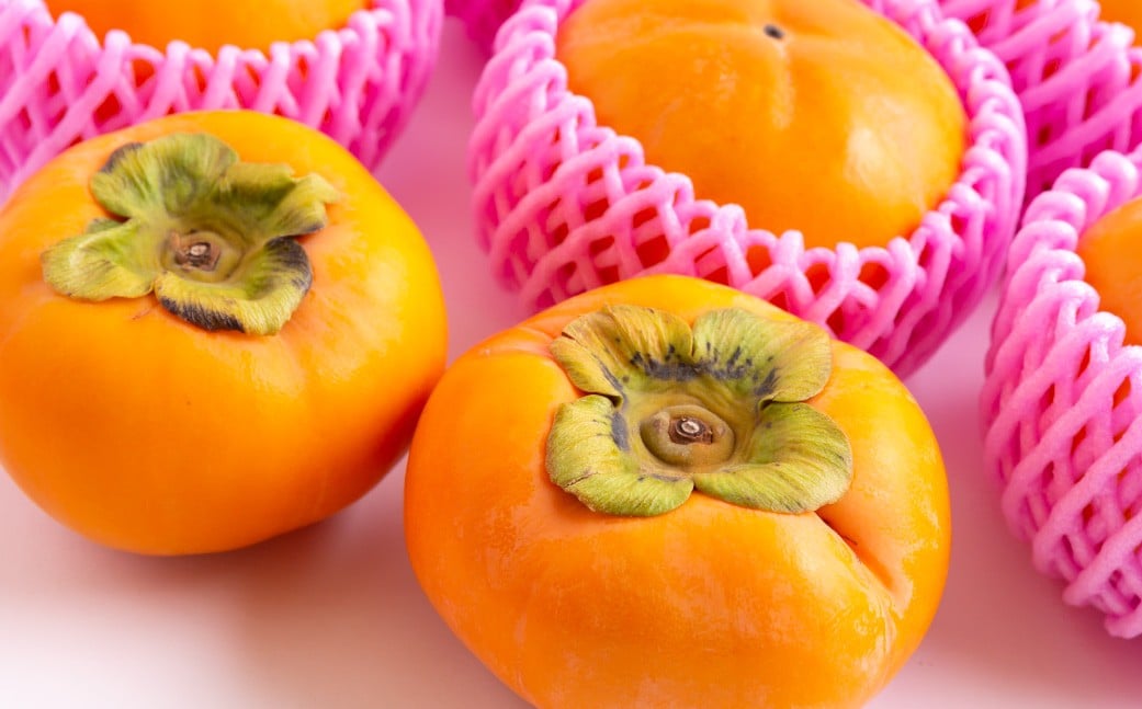 【先行予約】西見柿農園 富有柿 12玉から15玉 (約5kg) 【2026年11月上旬-12月上旬発送予定】 柿 かき カキ 果物 くだもの フルーツ 果実 ジューシー お取り寄せ 福岡県 うきは市