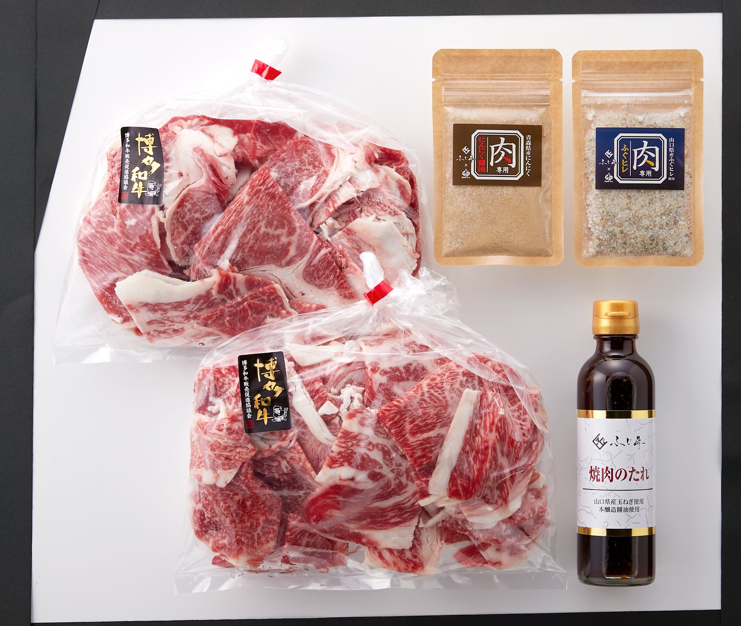 博多和牛 切落しミックス 計1kg（500g×2パック）（お肉ソムリエ開発焼肉のたれ＆肉専用スパイス2種付）和牛 博多和牛  牛肉 お肉 切り落とし タレ付き スパイス付き