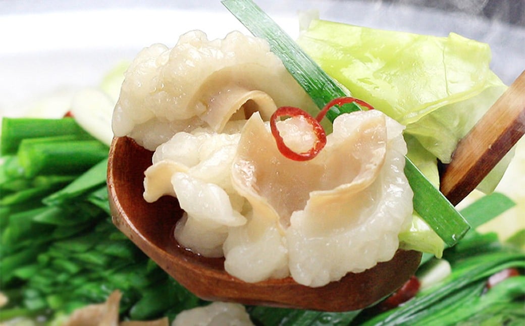 【博多鍋セット1】 一番人気の もつ鍋 2種 セット 「九州 醤油 もつ鍋」 と 「九州 味噌 もつ鍋」 4～6人前 国産牛もつ 計600g 博多もつ鍋 国産牛 もつなべ 鍋 鍋セット 牛 もつ モツ 小腸 牛ホルモン ちゃんぽん麺 醤油スープ 味噌スープ 福岡県 嘉麻市 冷凍