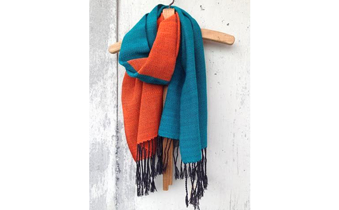 ito to iro 手染め・手織り仕上「ストール」 ターコイズグリーン×オレンジ・バイカラー（ツイル織り） ファッション小物
