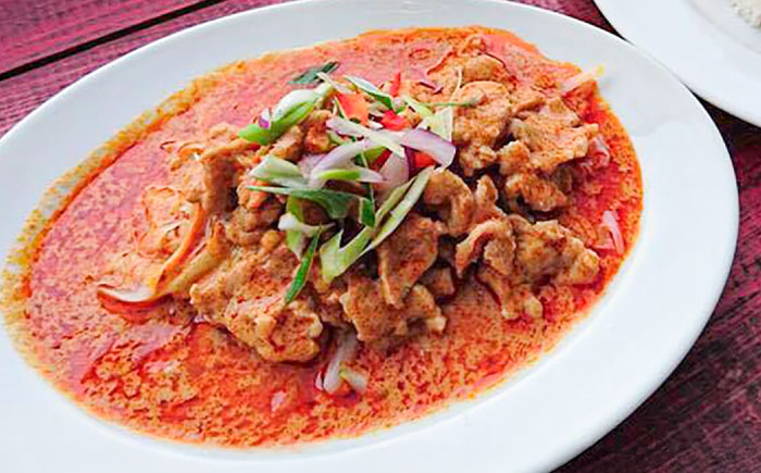 【全3回定期便】糸島グルメグランプリ受賞！タイカレー2種セット（ココナッツグリーンカレー・ココナッツレッドカレー） 糸島市 / ドゥワンチャン エスニック 辛口 [AIQ003]