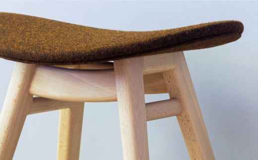 nomade stool 〈 Beech × Brown 〉 糸島市 / nomade design [AIF007]