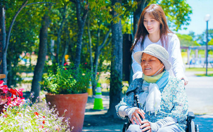 【介護旅行チケット】車椅子OK！糸島を巡る日帰り介護付き旅行(4時間プラン) 糸島市 / 介護旅行専門店ヤシの木 / 旅行 チケット [AVP001]