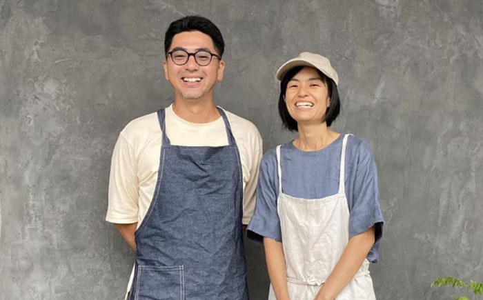 【 完全無添加 】 ソーセージ 自家製 ベーコン チーズ お肉 全粒粉ピッツァ 贅沢 3枚セット 糸島市 / わかまつ農園 [AHB060]