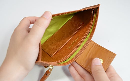 スマート長財布（シュリンクレザー・キャメル）　BK004