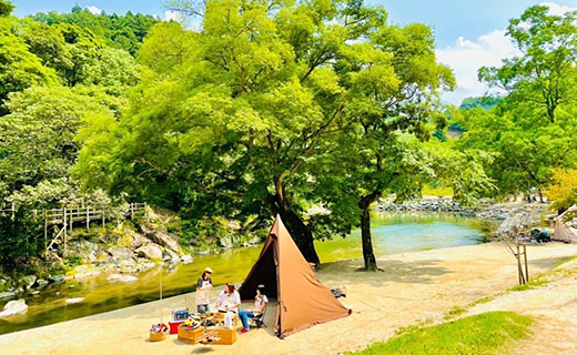 源じいの森 キャンプ場オリジナルアウトドア 万能スパイス 4G2