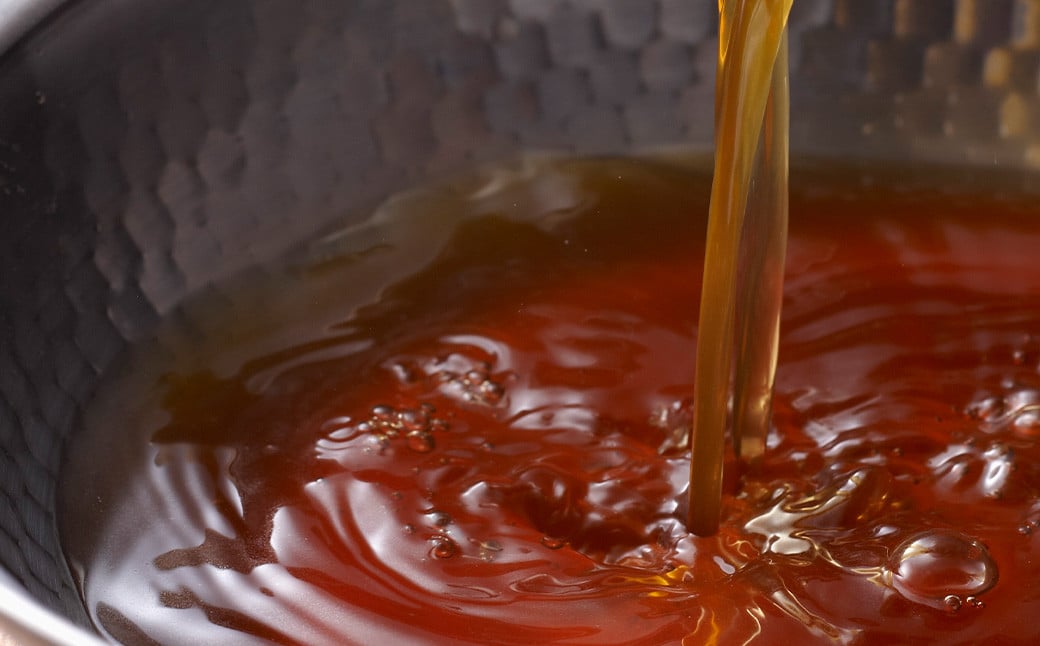 ぷるっぷる♪やまや 博多もつ鍋 あごだし醤油味（4人前） もつ鍋 モツ鍋 セット 冷凍