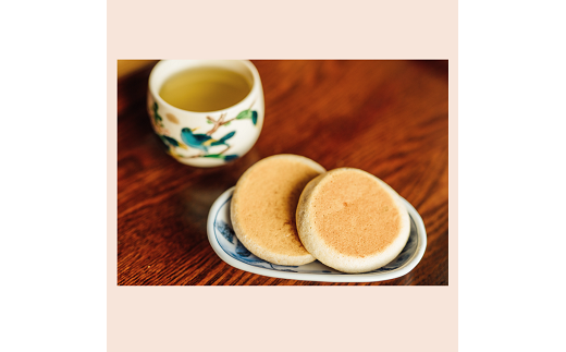 銘菓に旅する逸口香♪三種の味くらべ（20枚入り）：B100-033