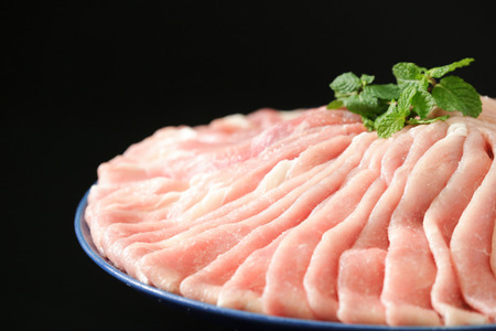 肥前さくらポーク モモ・ローススライス 1kg：B150-051