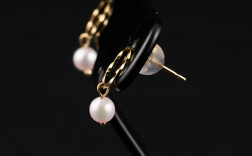 さりげなく揺れるベビーアコヤ真珠ピアスYG：B830-003