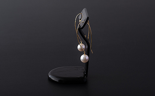 ゆらゆら揺れるアコヤ真珠フックピアス：C299-002