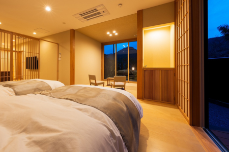 古湯・熊の川温泉 清川 ペア宿泊券 地場産品付き 温泉旅館 1泊2食 古湯温泉 離れ 最上級の客室 半露天風呂 テラス付き 人気：C334-001