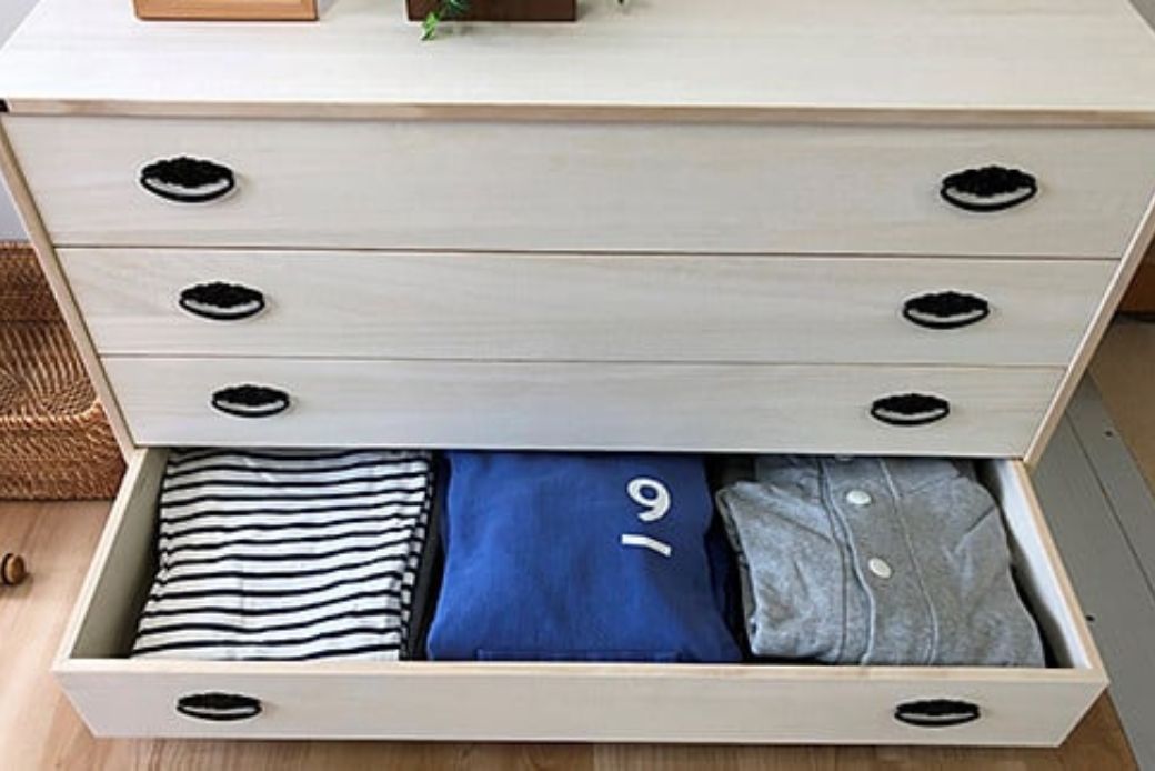 桐たんす キャスター付5段チェスト：C167-005