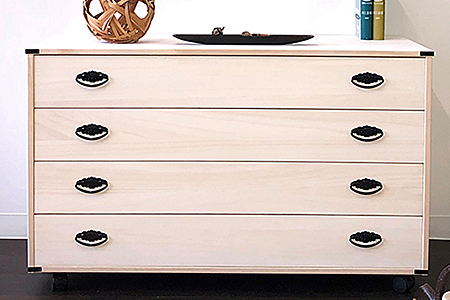 桐たんす キャスター付4段チェスト：C146-008