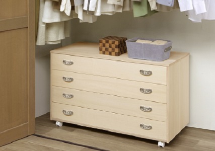 桐たんす クローゼット収納4段（キャスター付）：C136-004