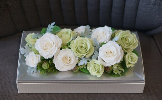 プリザーブドフラワーBOX L：B425-002