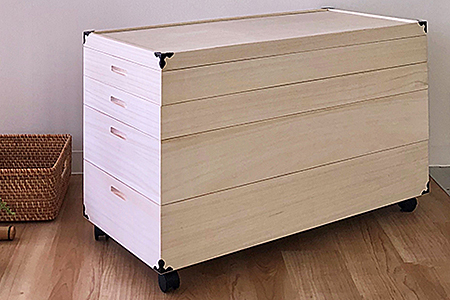 桐たんす 移動も楽々キャスター付の着物収納 桐箱浅深4段：B850-008