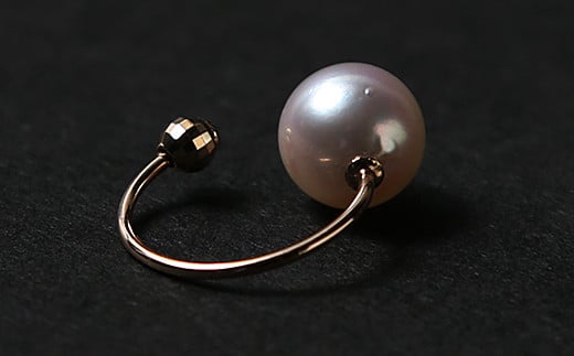 注目の旬アイテム♪アコヤ真珠イヤーカフ YG：B530-013