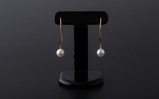 ゆらゆら揺れるアコヤ真珠フックピアス：C299-002