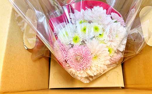 贈り物に そのまま飾れるスタンドマムブーケ cute pink(ピンク系) 水替え不要 生花 お花 お祝 記念日 プレゼント「2023年 令和5年」