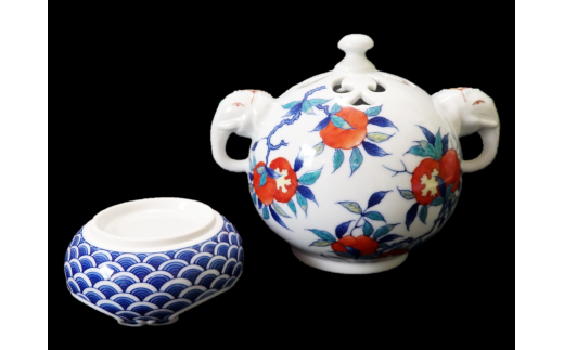 伊万里焼】市川冬山窯「色鍋島柘榴文台付香炉」 037-H754｜JALふるさと