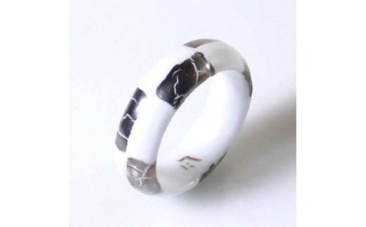 伊万里焼強化磁器指輪（白金彩貫入市松白色）【要選択】 029-H771