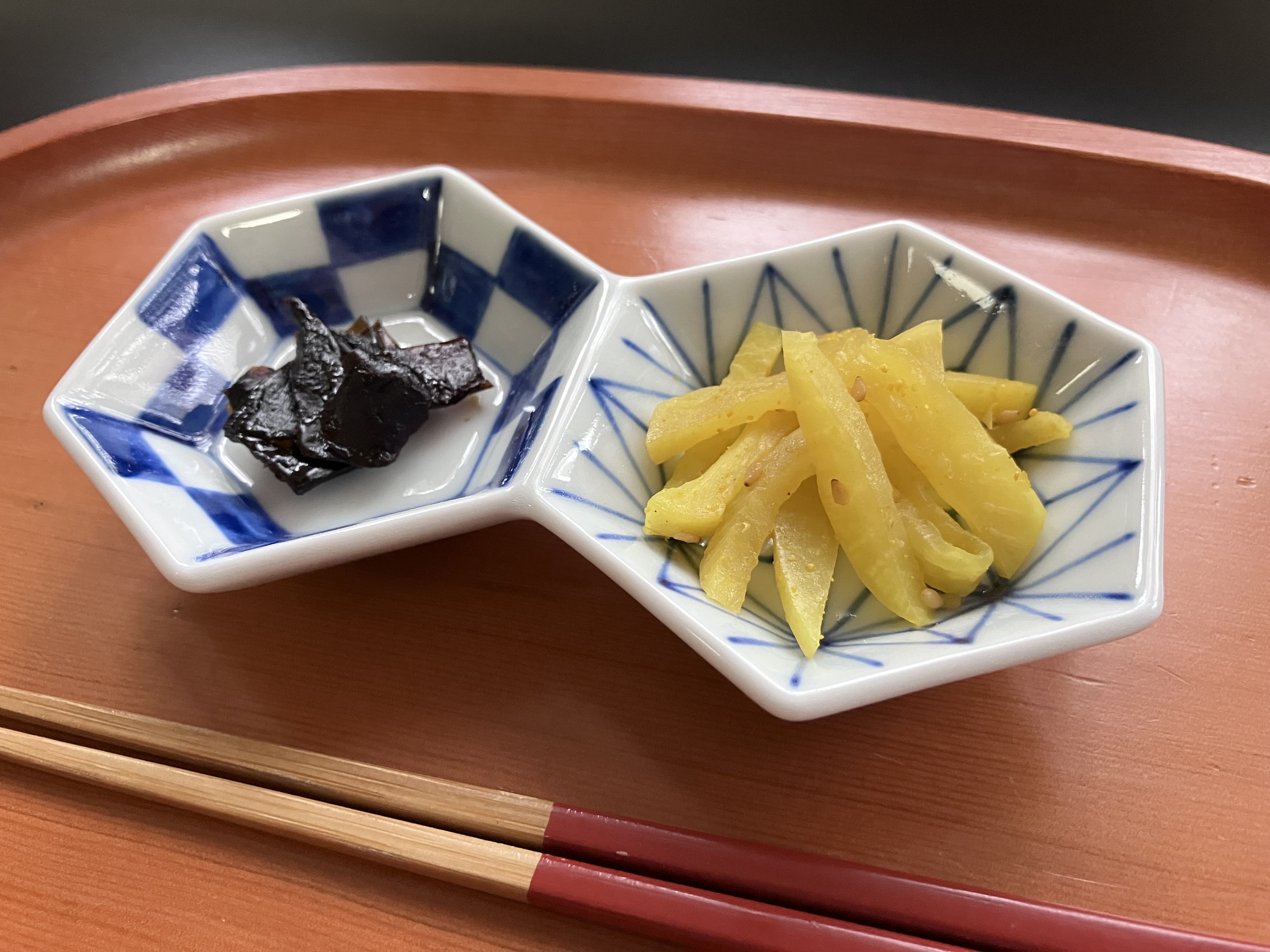 伊万里焼 麻市松亀甲二品盛（青・赤） 165-H1062