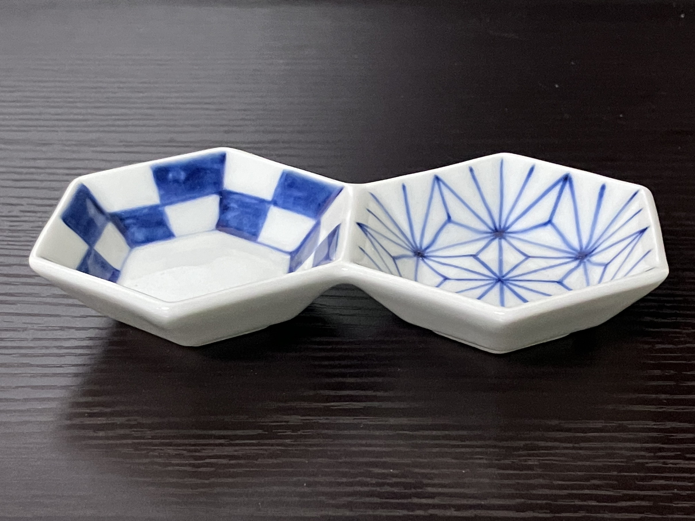 伊万里焼 麻市松亀甲二品盛（青・赤） 165-H1062