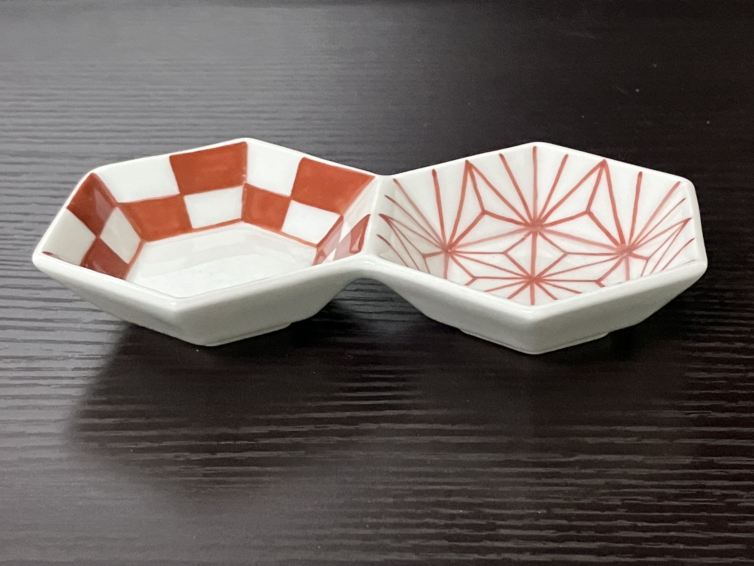 伊万里焼 麻市松亀甲二品盛（青・赤） 165-H1062