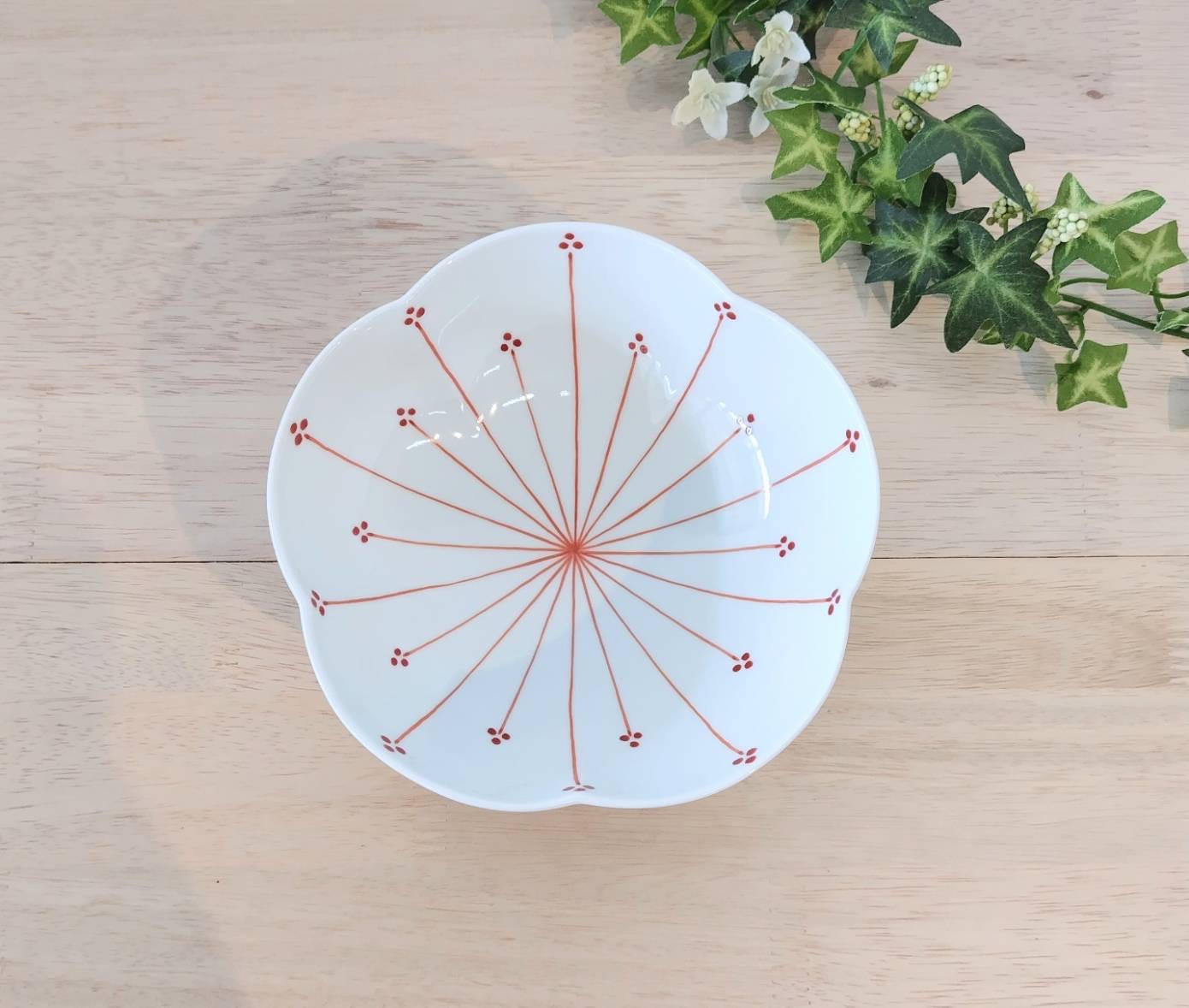 伊万里焼 小花十草（赤）桜鉢（小） 165-H1068