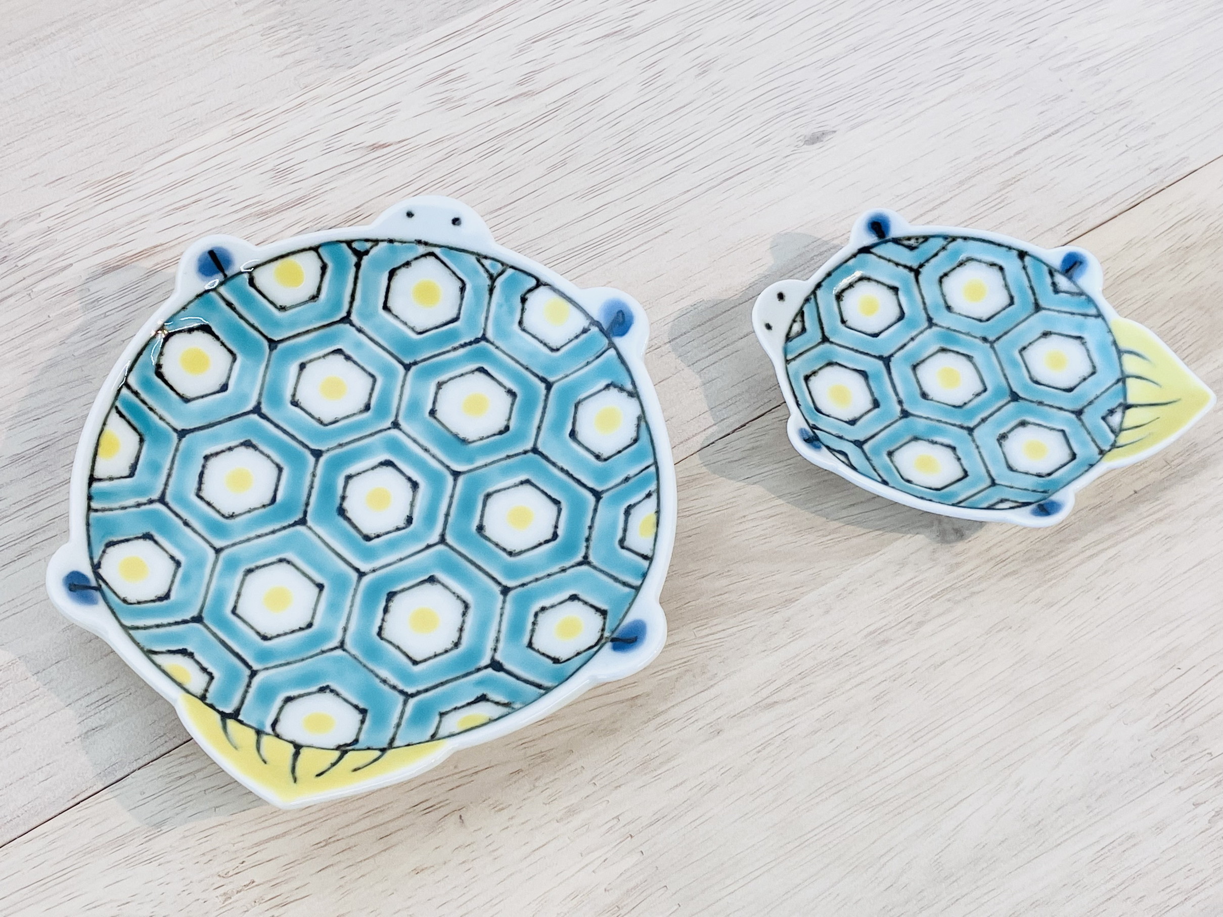 伊万里焼 色絵親子亀 165-H1069