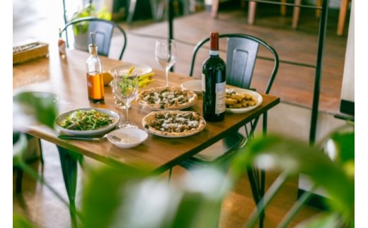 炭火焼伊万里牛の本格石窯ピザ 2枚 冷凍 122-G123