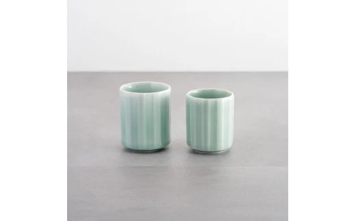 【伊万里焼】青磁十草夫婦湯呑 023-H815