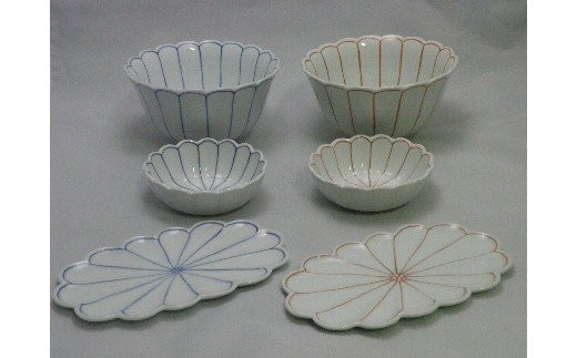 【伊万里焼】菊割丼・小鉢・菊浅皿（赤・青どちらかの色を一つずつ） 035-H394