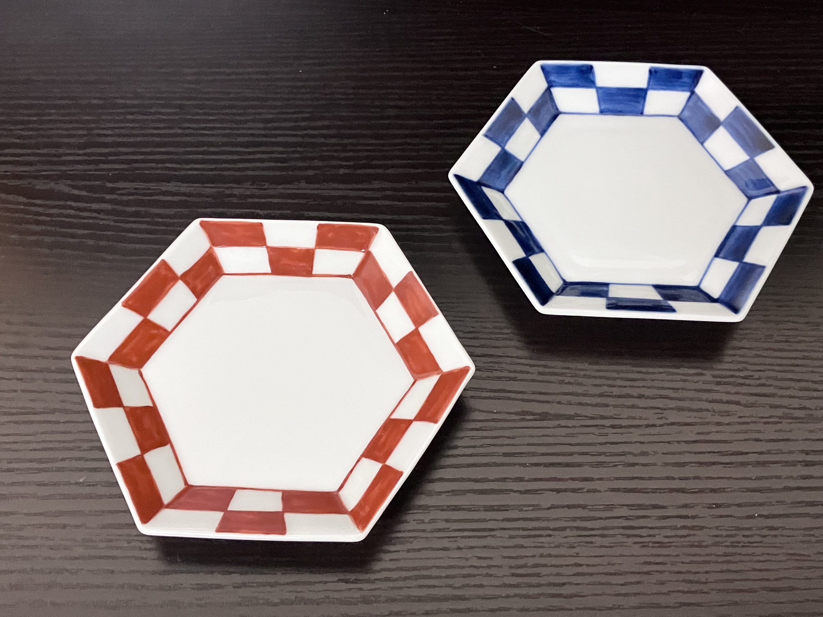 伊万里焼 市松亀甲小皿（青・赤）セット 165-H1632
