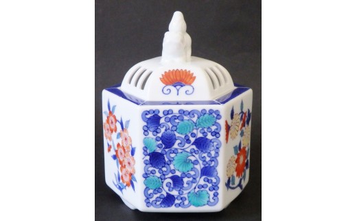 【伊万里焼】色鍋島六角唐草・桜・梅・菊文香炉【市川冬山窯】 037-H1224