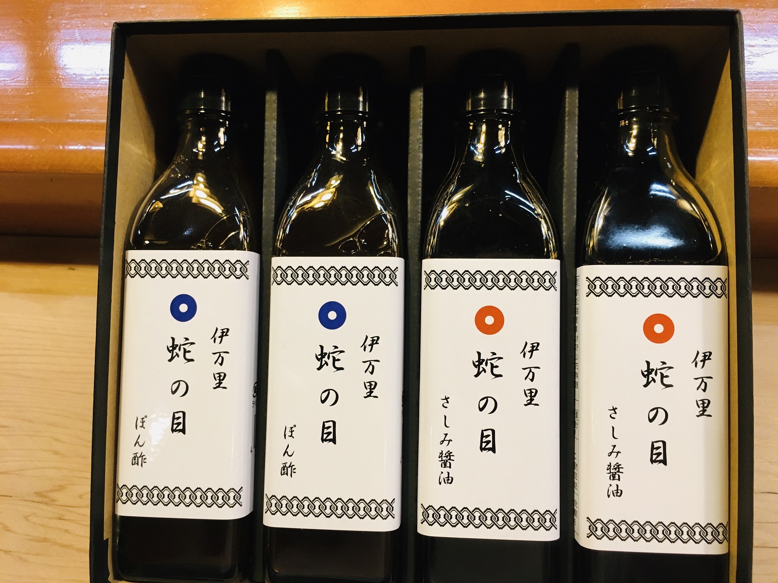 蛇の目寿司特製ポン酢 刺身醤油 青山窯青磁小皿セット G0 Jalふるさと納税 Jalのマイルがたまるふるさと納税サイト