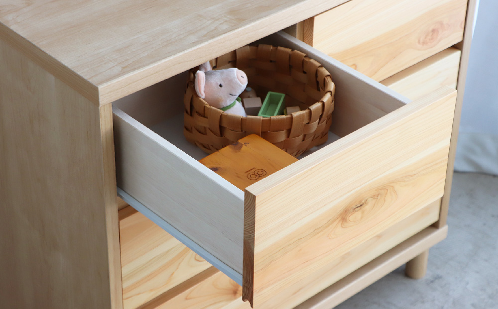 【東馬家具】チプレ 75チェスト【天然 ヒノキ シンプル 国産 自然素材 安心 安全 品質 ナチュラル 収納力 インテリア 完成品 脚のみ取付】(H060632)