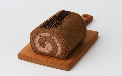 【プレミアム米粉ロールケーキ 贅沢4本セット】焙煎ほうじ茶ロール & パッションフルーツロール & クラシックショコラロール & 贅沢いちごロール【グルテンフリー 小麦粉不使用 保存料不使用 贈り物 お歳暮 お中元 お祝 スイーツ デザート ギフト】(H053304)