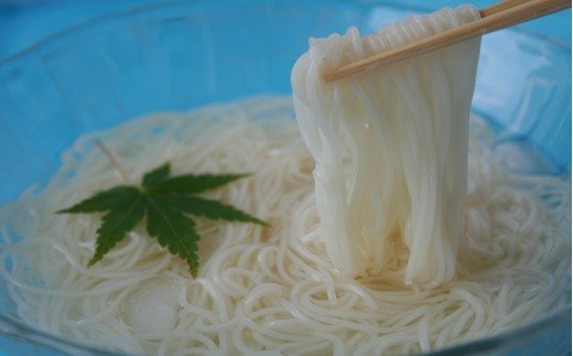 【毎月お届け6回】毎月変わる神埼の麺とお茶3本 【定期便 お茶 麺 嬉野茶 八女茶 知覧茶 素麺 乾麺 生めん 定期便】(H047111)