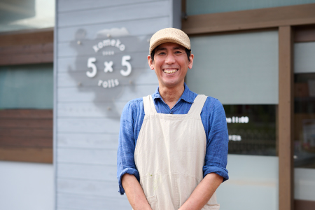 【プレミアム米粉ロールケーキ】神埼桑菱茶ロール＆神埼菱の実ロールセット 【グルテンフリー 保存料不使用 贈り物】(H053271)