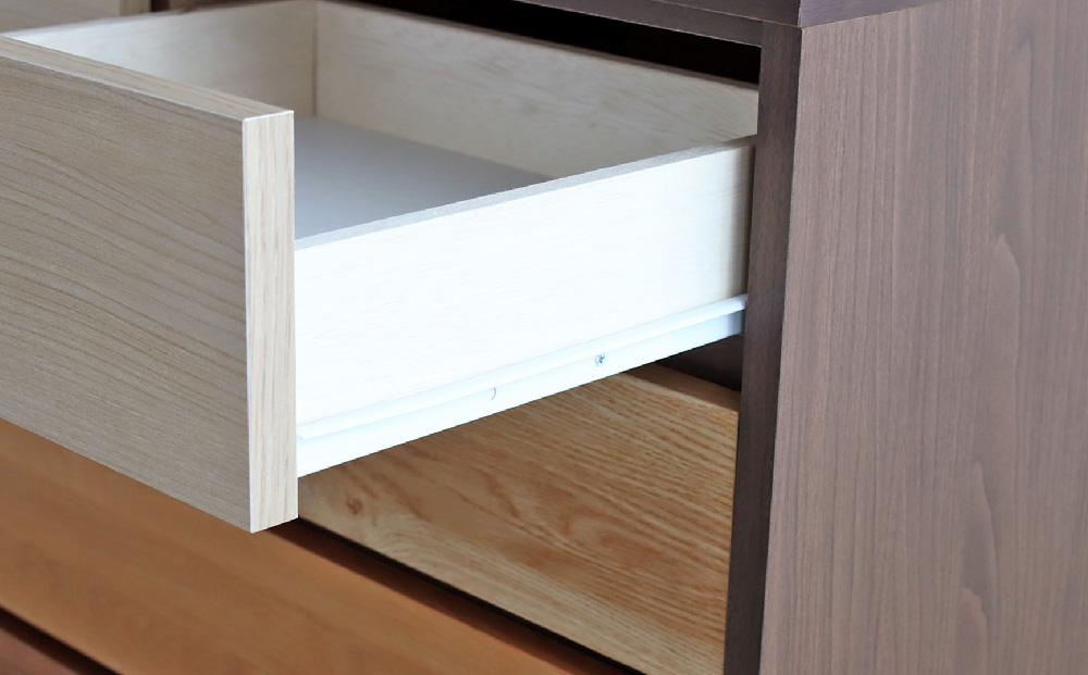 【東馬家具】カンザス 60チェスト BR【木目 天然素材 6段 グラデーション 収納力 上質 棚 完成品】(H060634)