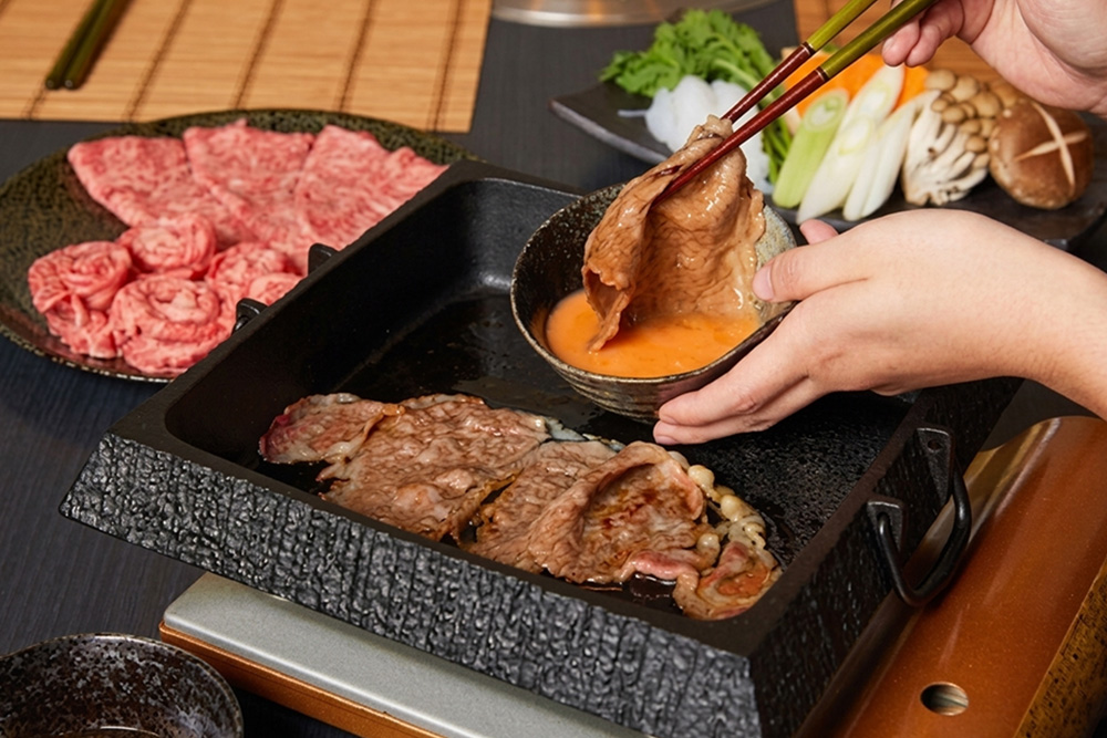 【スピード発送】佐賀牛 肩ローススライス すき焼き用 1000g(500g×2)【すき焼き用牛肉 希少 国産和牛 牛肉 肉 牛 すき焼き 肩ロース】(H085216)