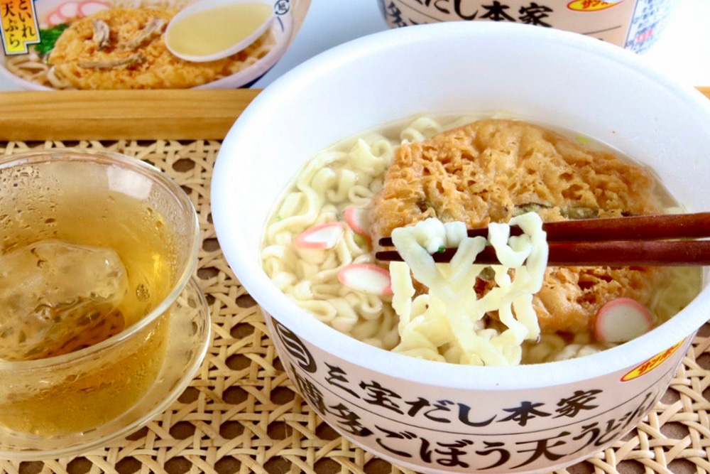 三宝だし本家 博多ごぼう天うどん 12食入り(1ケース)【サンポー サンポー食品 カップ麺 カップラーメン うどん ごぼう天 ごぼ天 麺】 K001043
