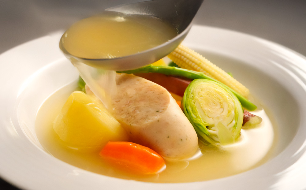 佐賀県産みつせ鶏 丸鶏 1羽【丸鶏 ローストチキン サムゲタン クリスマス パーティー イベント ダッチオーブン 低脂質 ヘルシー 旨味成分 柔らか 歯ごたえ】K059027