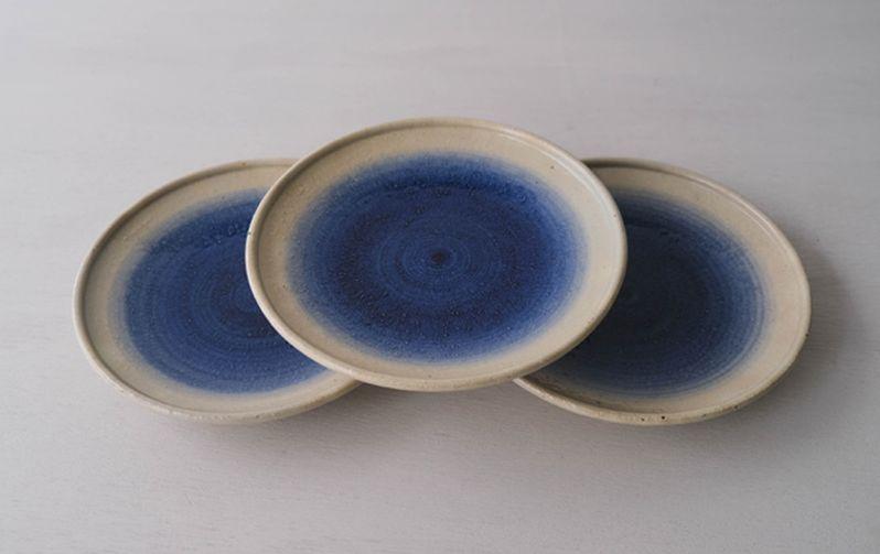 【AB749】【波佐見焼】φ２０.５×３.５cm盛り皿３枚組　染ブルー 【西海陶器】 ３　19984