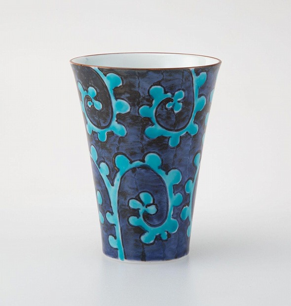 【波佐見焼】３２５ml手描きのカップ アラベスク（青） 【西海陶器】　１ ２４６７４