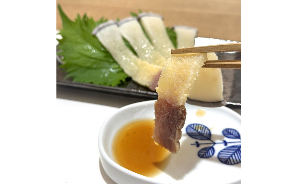 鯨すえひろ（約200ｇ）、ベーコン（約150ｇ）２点セット